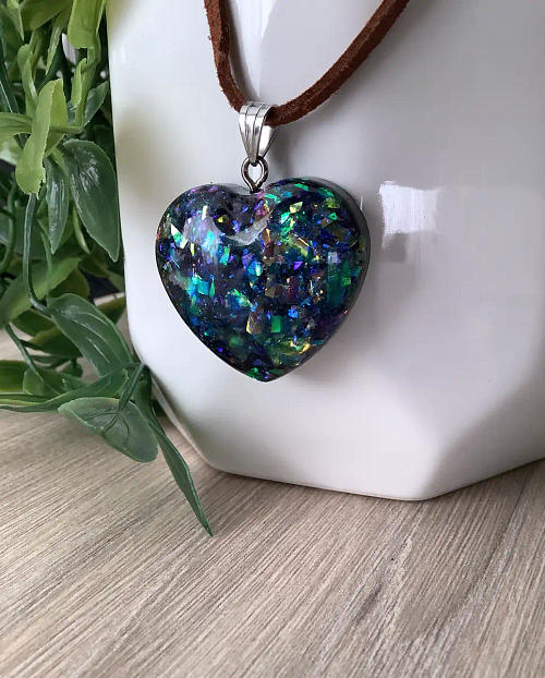 Glitter Heart Resin Pendant Blue (2)
