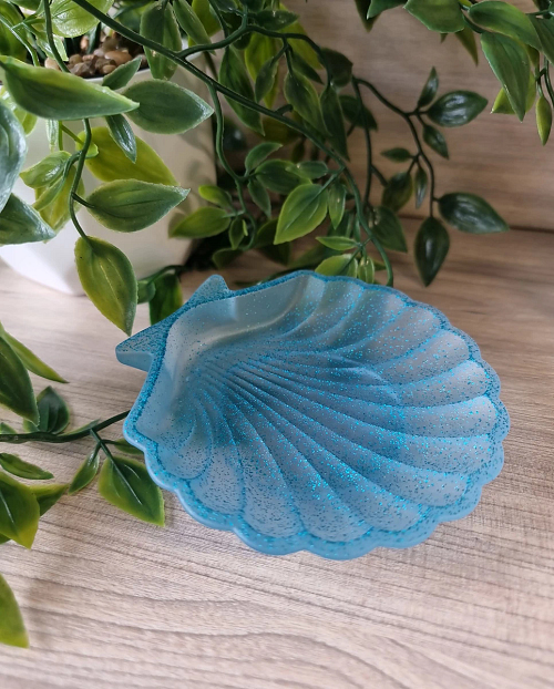 Blue Clam Shell Resin Trinket Tray