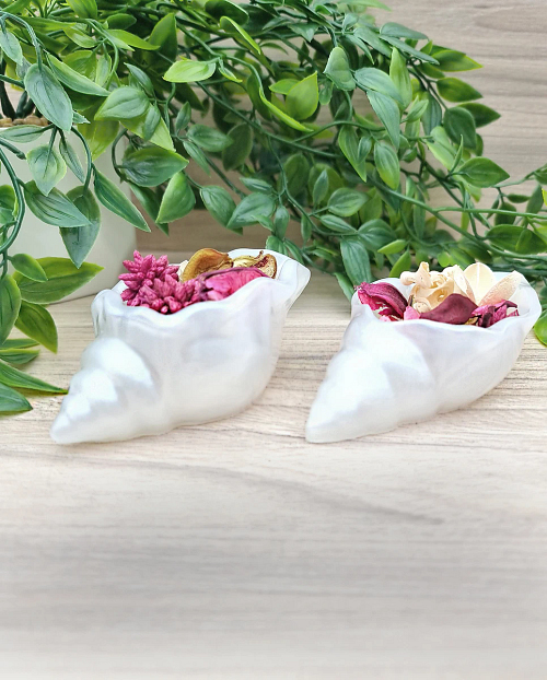 White Pearl Shimmer Resin Shells