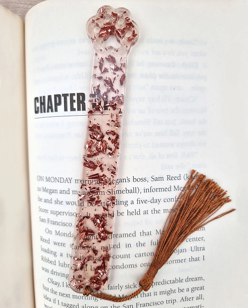Bronze Flake Large Cat Paw Resin Bookmark