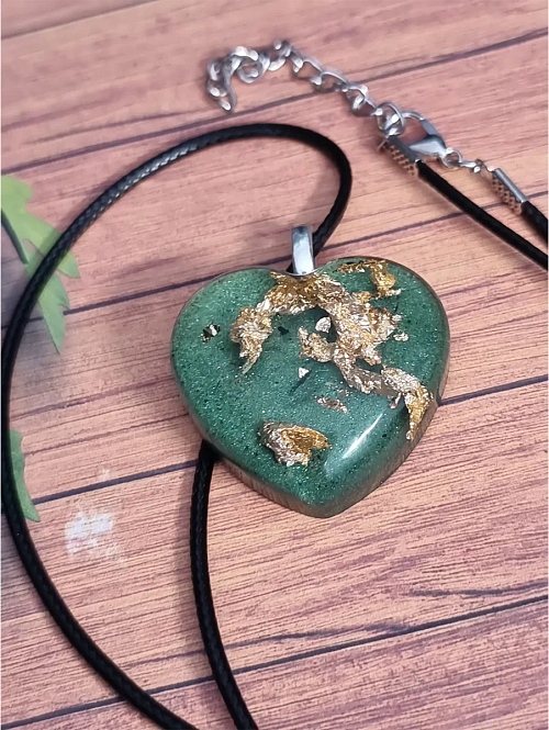 Green Glitter Heart Gold Flake Necklace Jewellery Handmade Jewelry NZ