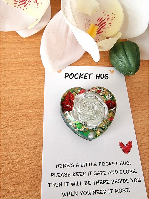 3d Embellishment Resin Pocket Hug Heart Silver (2)