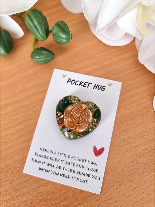 3d Embellishment Resin Pocket Hug Heart Gold Large