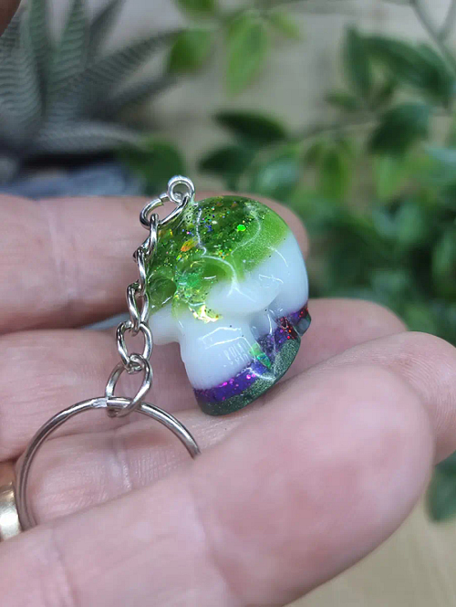 Multicolour Resin And Glitter Resin Skull Keychain (