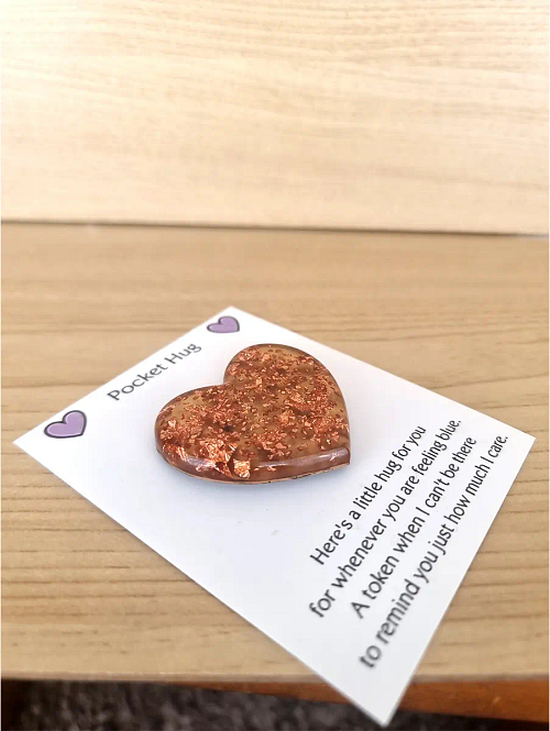 Bronze Glitter Bronze Flake Resin Heart Pocket Hug (5)