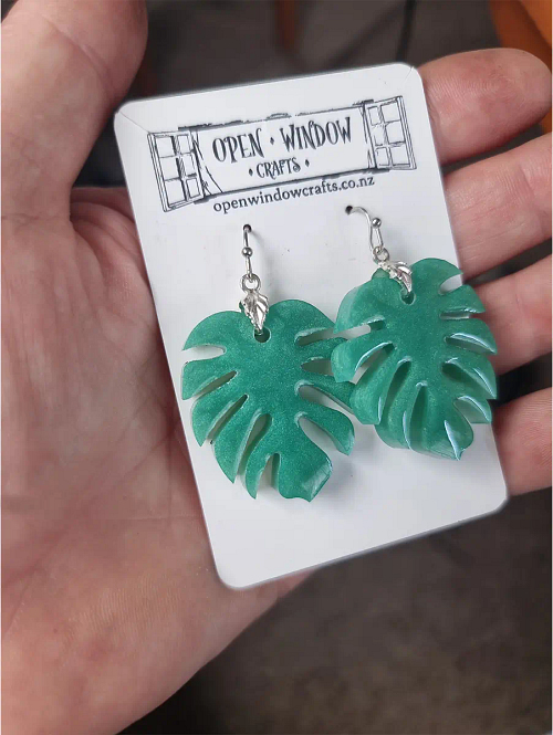 Monstera Green Leaf Earrings – Green Resin Earrings (3)