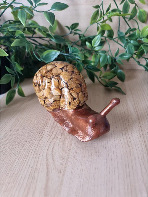 Tiny Brown Pebble Resin Large Snail – detailed glossy resin snail
