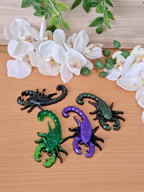 Resin Scorpions Assorted Colors