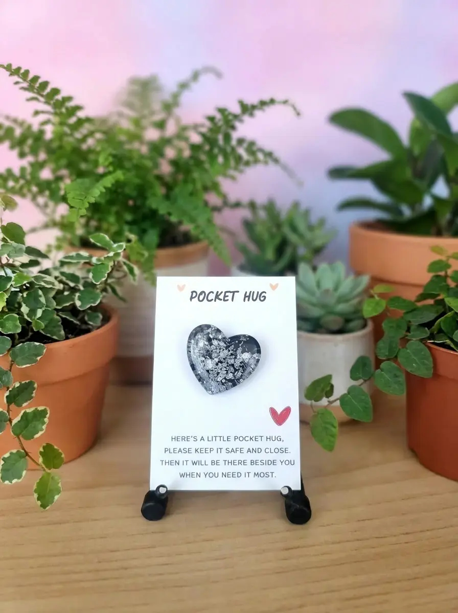 Thoughtful Black Resin Silver Flake Resin Heart Pocket Heart Valentines Day – portable resin pocket hug