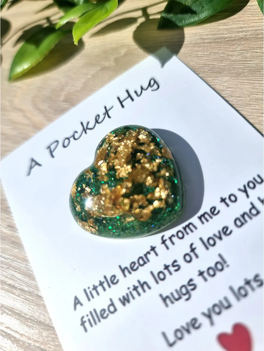 Green Glitter Gold Flake Resin Pocket Hug (4)