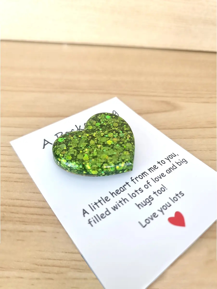 Sweet Green Glitter Heart Resin Pocket Hug 2 – resin pocket hug token