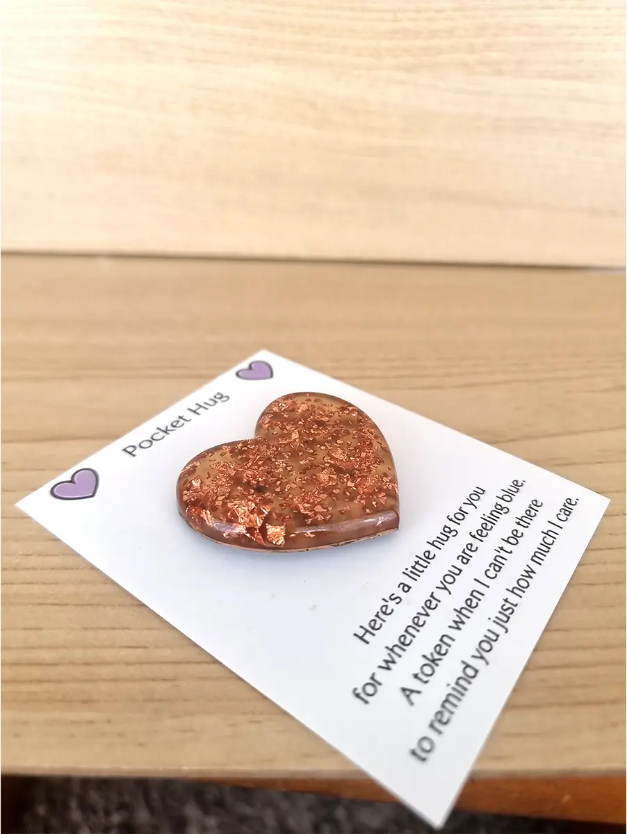Sweet Bronze Glitter Bronze Flake Resin Heart Pocket Hug – resin pocket hug token