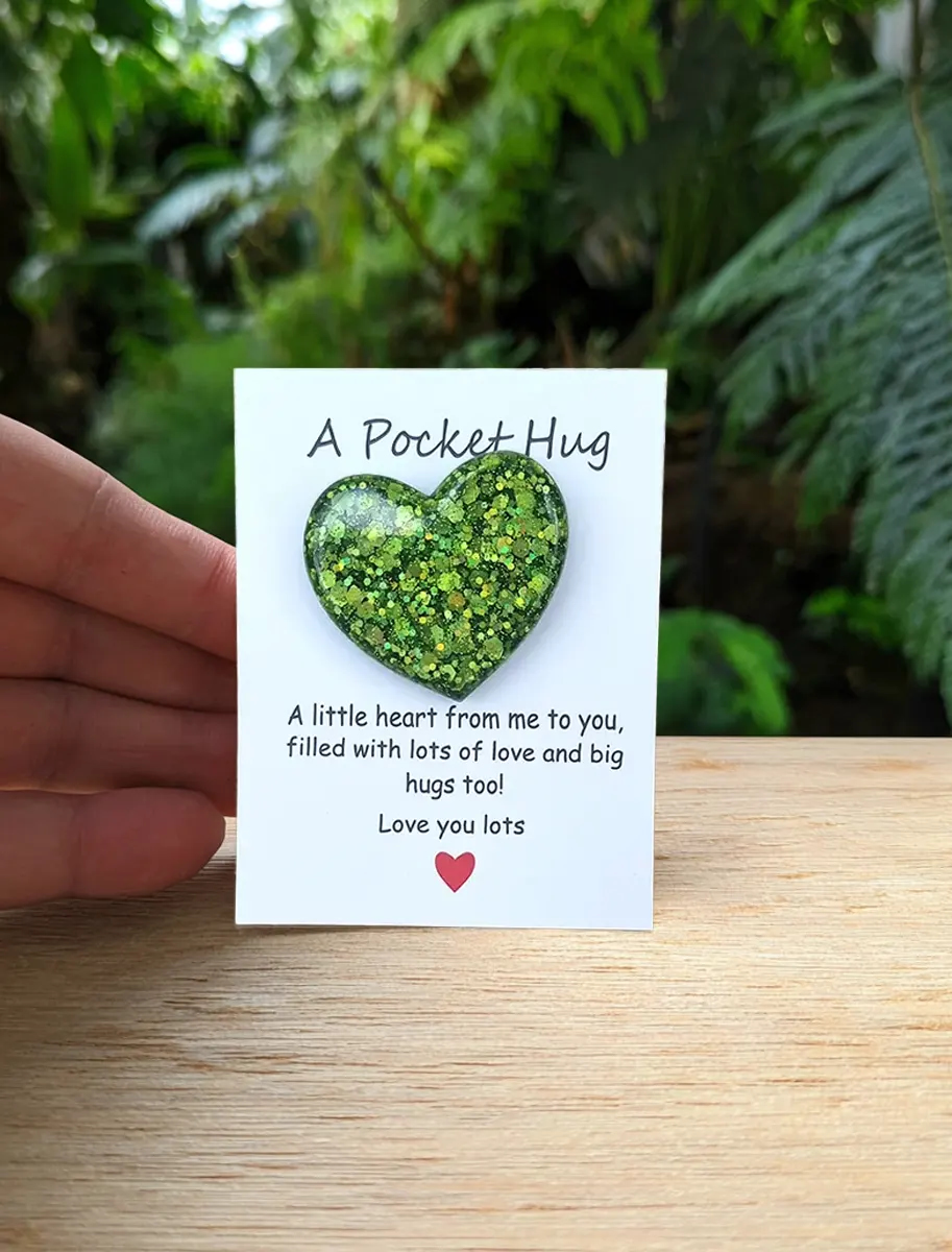 Sweet Green Glitter Heart Resin Pocket Hug 2 – resin pocket hug token
