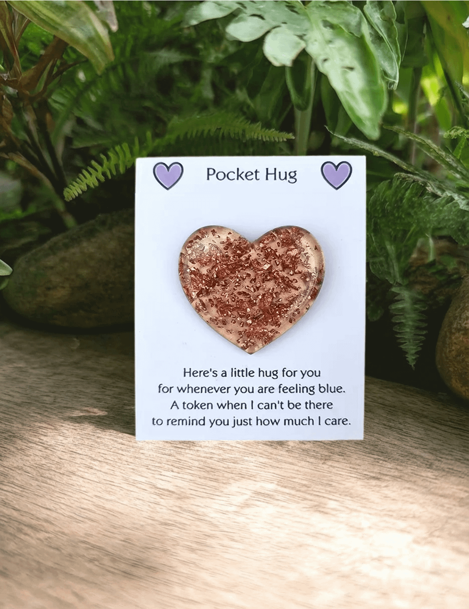 Sweet Bronze Glitter Bronze Flake Resin Heart Pocket Hug – resin pocket hug token