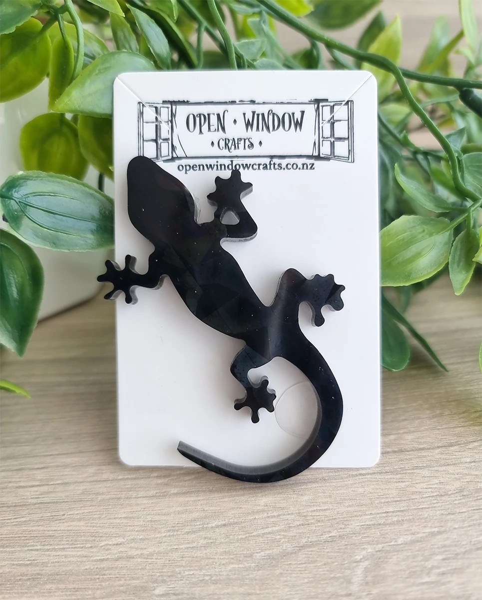 Black Resin Gecko Fridge Magnet (1)