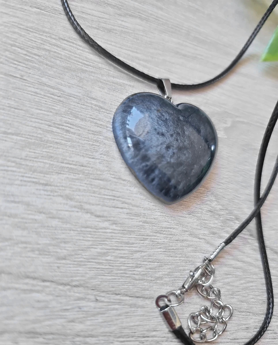 Delicate Black Marble Resin Heart Pendant Necklace – one-of-a-kind resin pendant