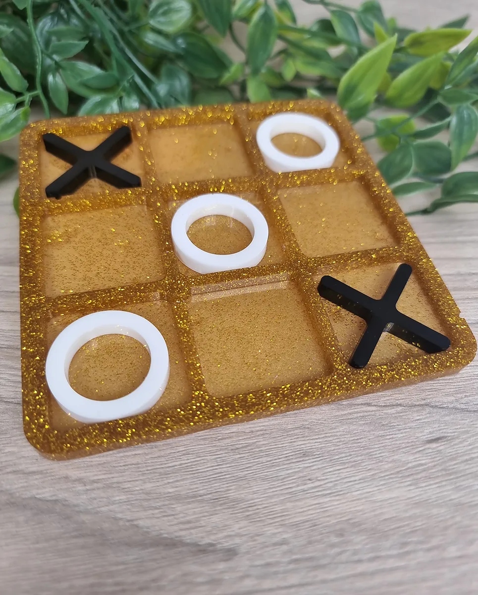 Resin Tic Tac Toe Board Game - Gold Glitter